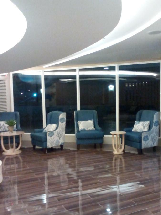 Staycation Dream Condotel マニラ市 エクステリア 写真